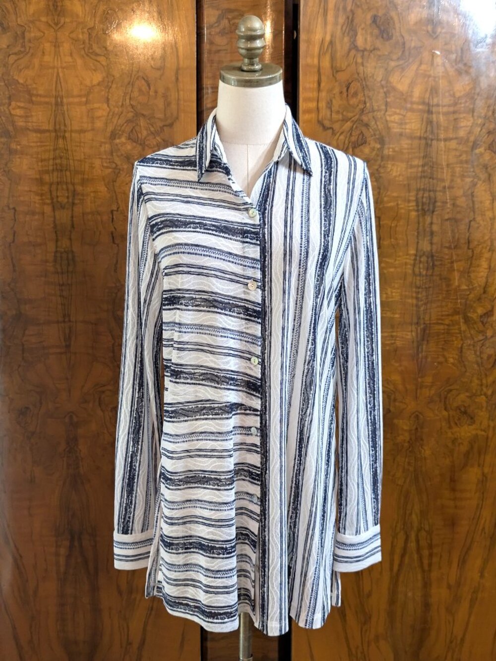 Chicos Travelers Asymmetrical Stripe Button up Tunic Shirt M 1 Blue Sheer Boho